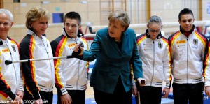 die Kanzlerin motiviert das Team