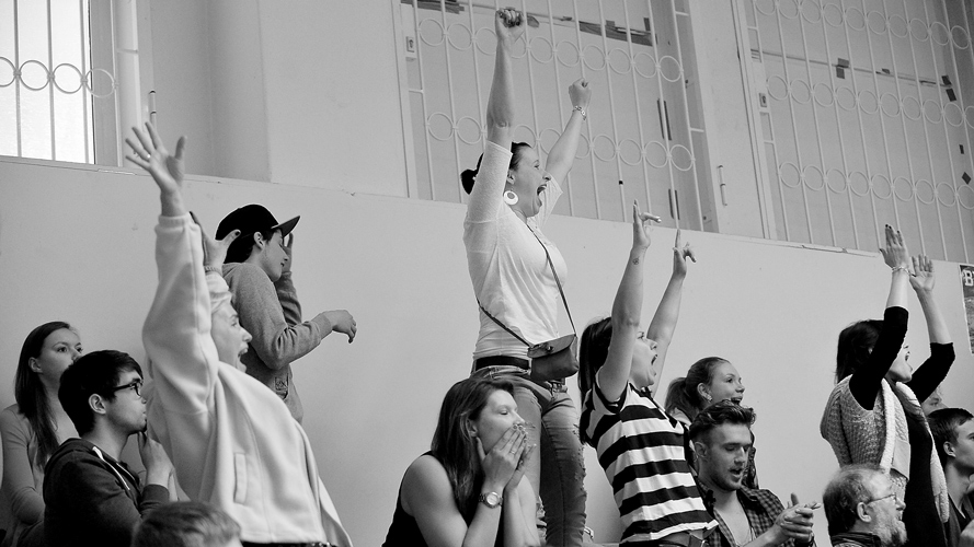 HSC-USV , der USV steigt nach gefühlten 100 Verlängerungen in die Regio auf