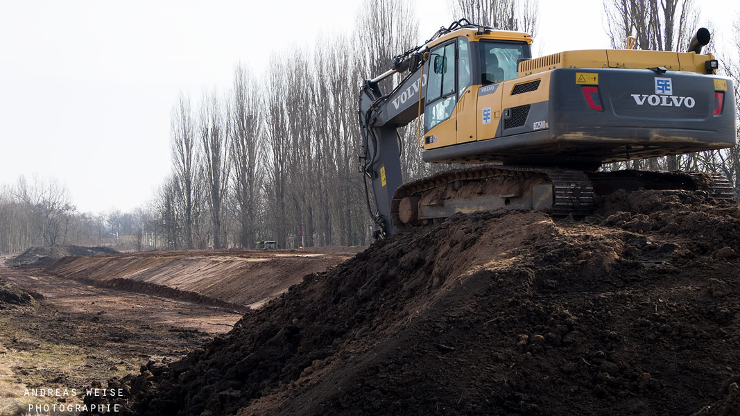 damm,deich,halle,2013,hochwasser,flut